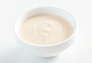 CREAMY GARLIC DRESSING