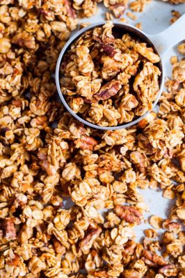 GRANOLA MAPLE NUT