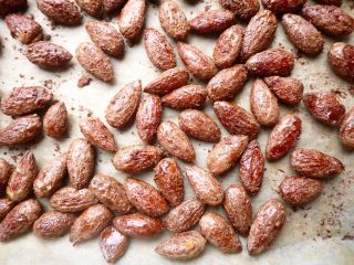 MAPLE ALMONDS               