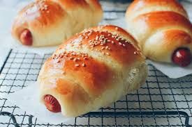 SAUSAGE BUNS