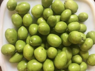 OLIVES PLAIN MEDIUM