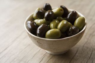 OLIVES PLAIN MEDIUM